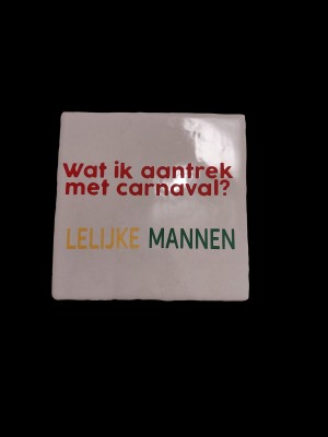 tegel wat trek ik aan 