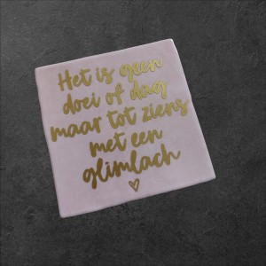 Tegeltje het is geen doei 